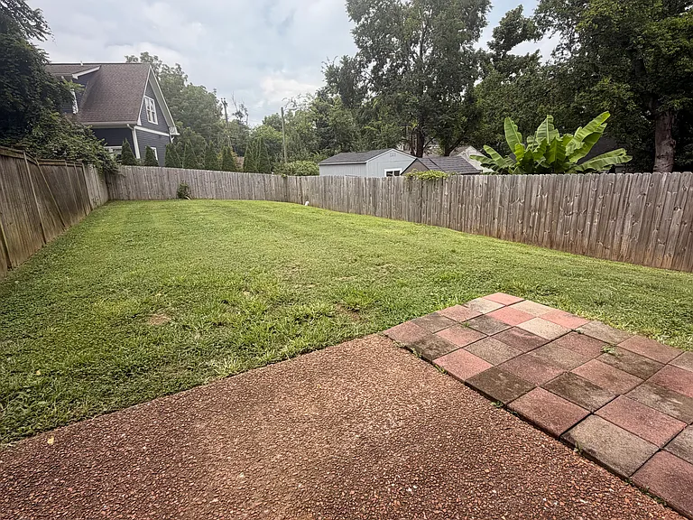 920 Emmett Ave — Photo 14