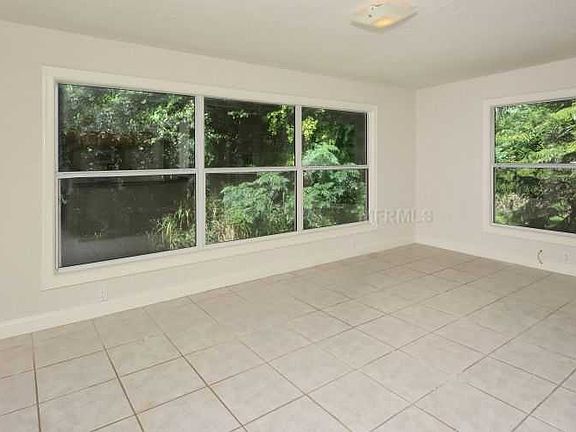 3rd image of 446 S Pelican Dr