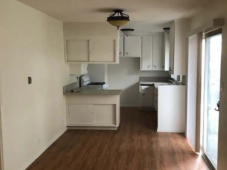 2916 W Main St — Photo 3