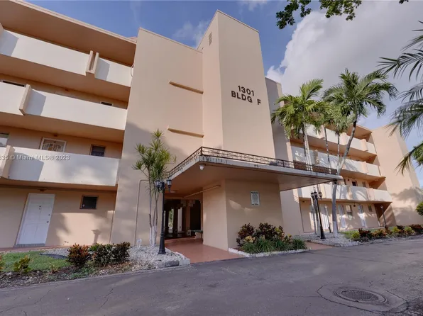 1301 NE 191st St #F418, Miami, FL 33179