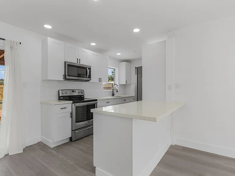 22163 Hernando Ave — Photo 14