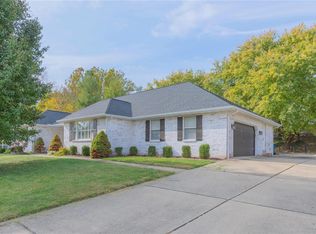 21 Meadow Rue Dr, Edwardsville, IL 62025