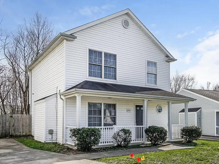 6311 Hackel Dr — Photo 4