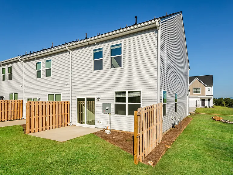 10 Apricot Ln — Photo 16