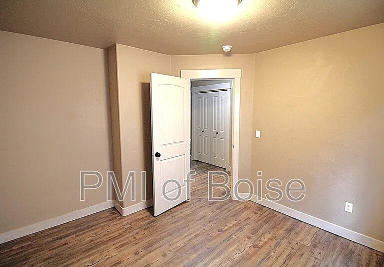 9699 W Montebello Dr — Photo 14