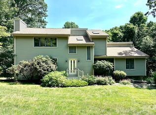 10 Old Orchard Rd, Shelton, CT 06484