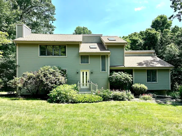 10 Old Orchard Road, Shelton, CT 06484