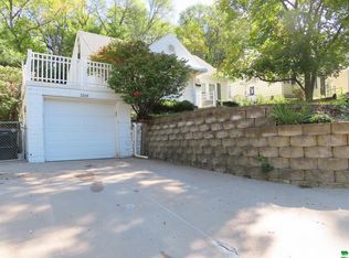 3264 Douglas St, Sioux City, IA 51104