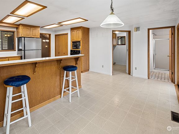 5th image of 5603 103rd Street E