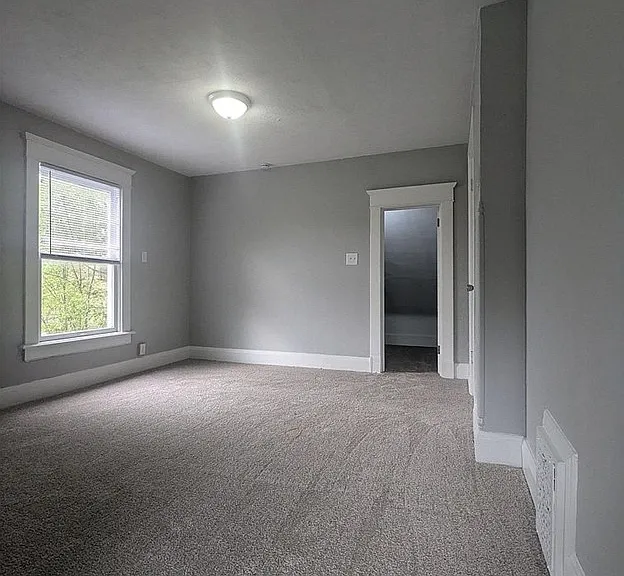 727 Diamond Ave — Photo 8