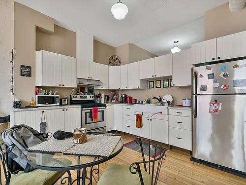 38 Ainslie St N #37 Photo 1 38 Ainslie St N #37 Photo 1