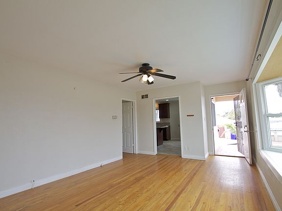 3rd image of 505 Los Angeles Pl