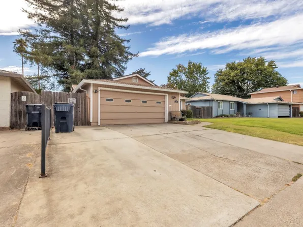 20 Lochmoor Cir, Sacramento, CA 95823
