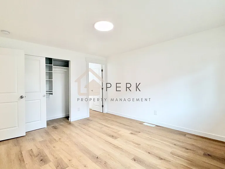 3605 NE 10th Ct — Photo 8