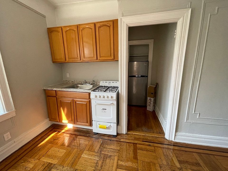 1st image of 29-06 21st Ave #3GG