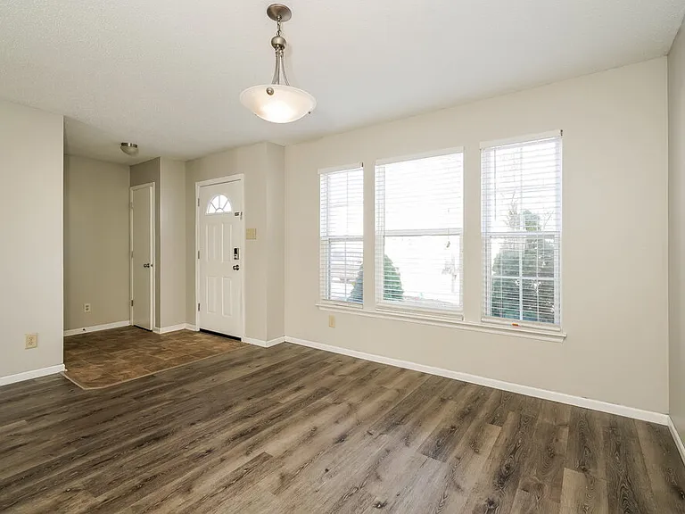 10841 Zimmerman Ln — Photo 5
