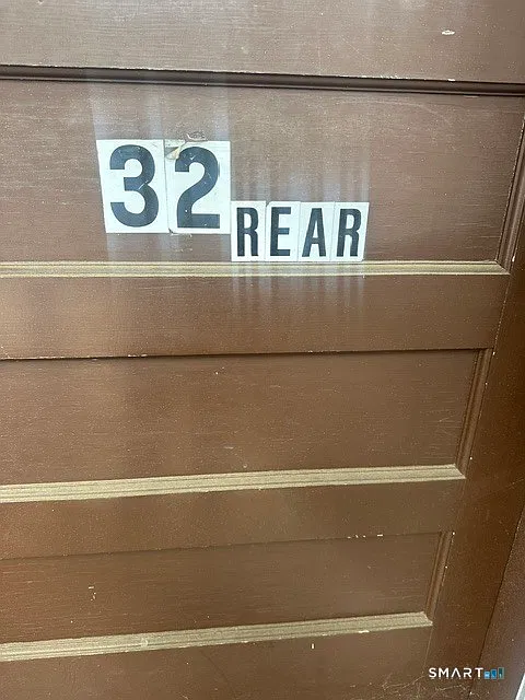 32 Upson St