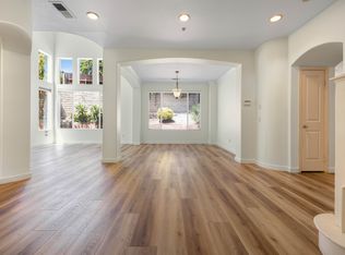 10645 Chiquita St, North Hollywood, CA 91602
