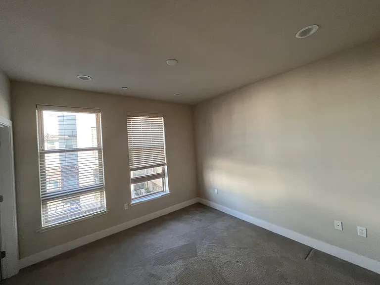 1709 Hazelnut Ln — Photo 79