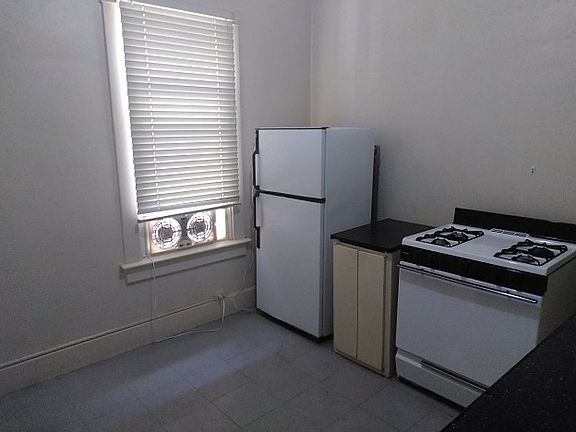 4th image of 318 N 200 W #A