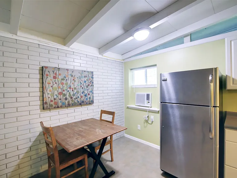 2325 Newfield Ln #A — Photo 15