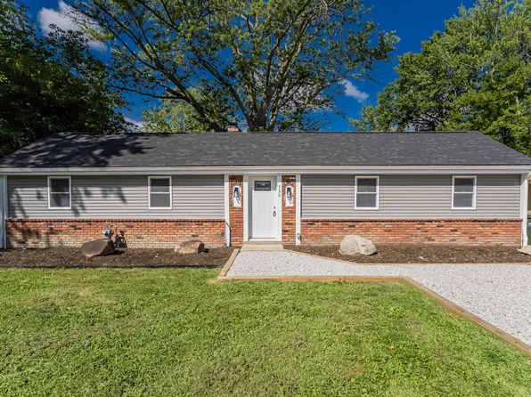 330 Abbe Rd #2, Sheffield Lake, OH 44054