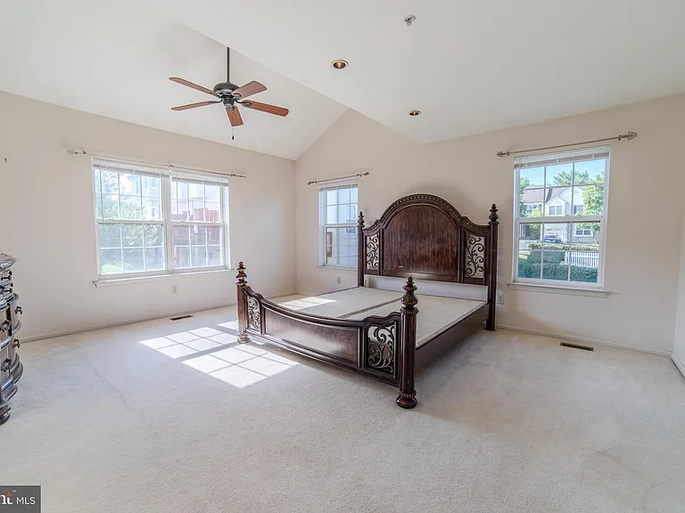 651 Fawn Cir — Photo 12