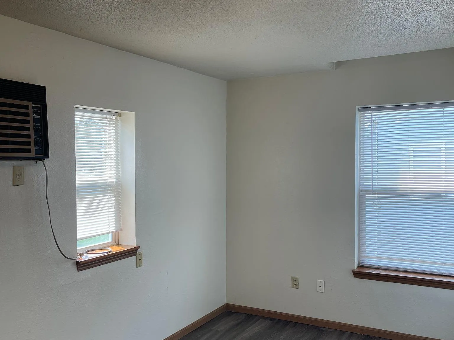 2 bed, $1,077 — Photo 4
