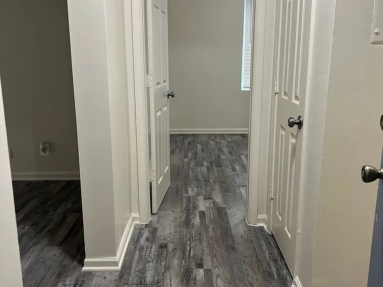 741 Alabama Ave SE — Photo 2