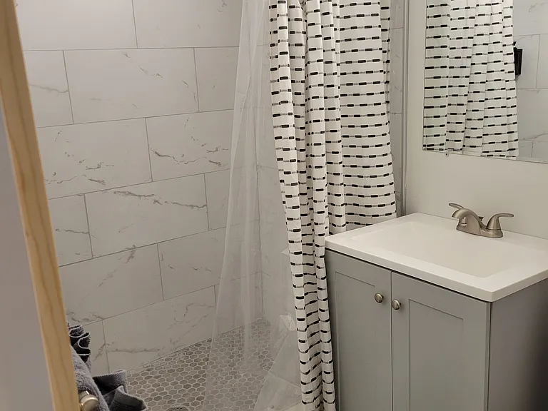 6720 Floyd St — Photo 35