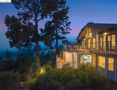 6133 Snake Rd, Oakland, CA, 94611