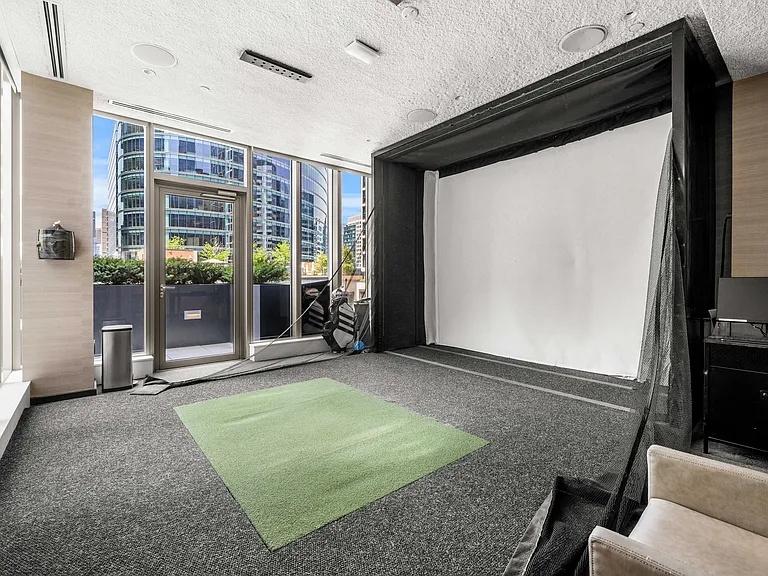 135 Seaport Blvd #705 — Photo 39