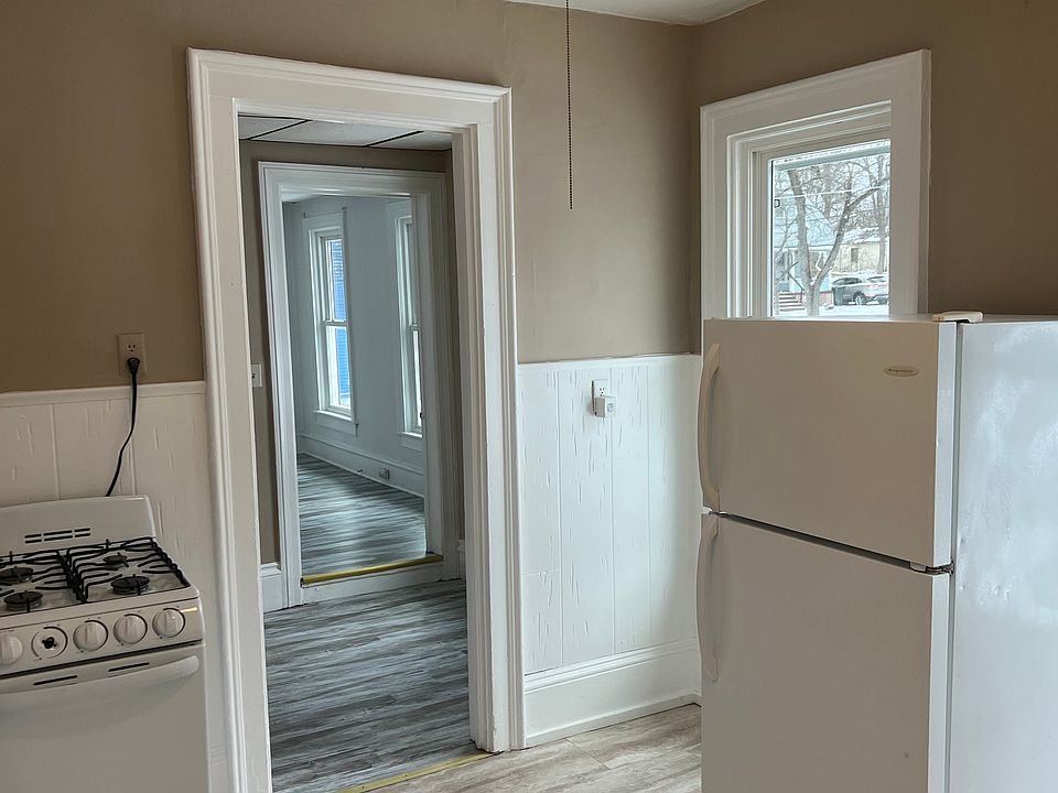 1st image of 38 Broadhead Ave APT 2
