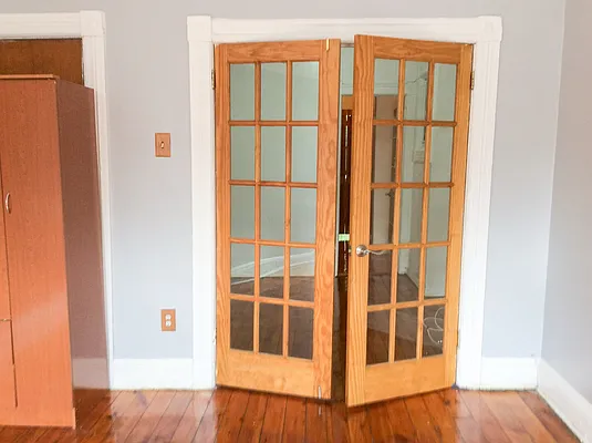 Rented by Farran & Associates | media 60