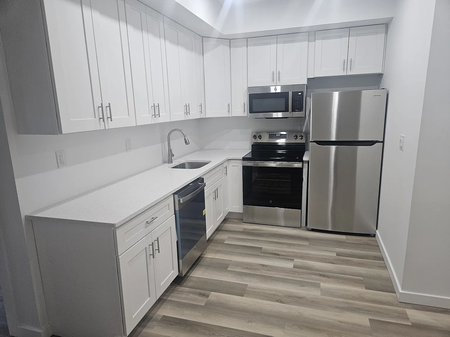 842 Liberty Avenue — Photo 3
