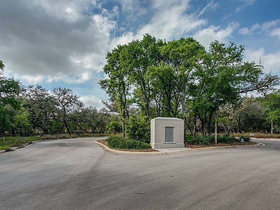 3rd image of 98 Regents Park