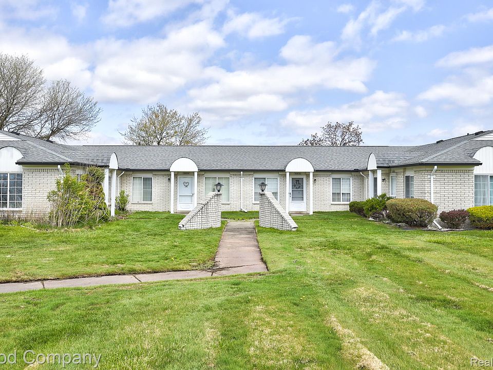 1st image of 32832 Meadowbrook Ln #81