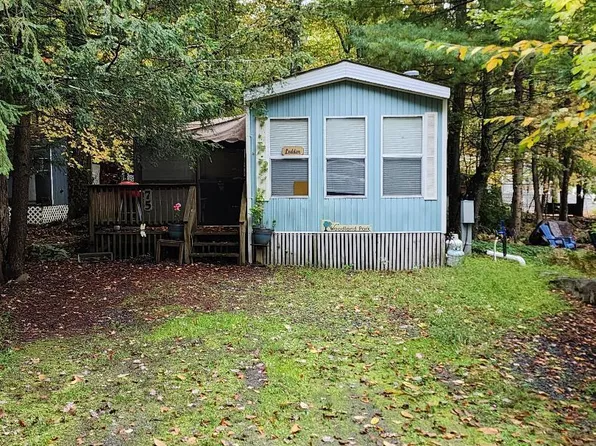 110 Holly Dr, Milford, PA 18337