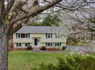 104 Marlboro Rd, Southborough, MA 01772