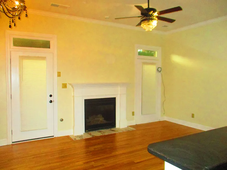 56 W Calhoun Ave — Photo 24
