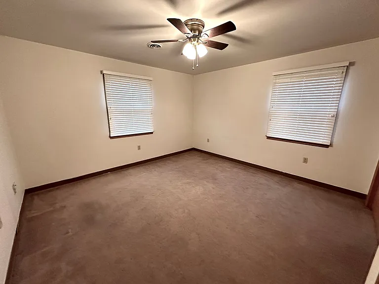 9215 Olde Scotland Rd — Photo 9