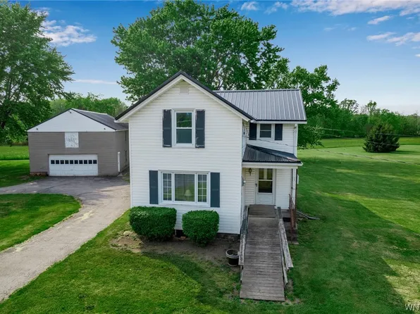 3768 Irish Rd, Wilson, NY 14172