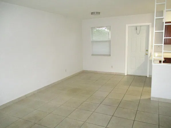 2640 Pierce St APT 5, Hollywood, FL 33020