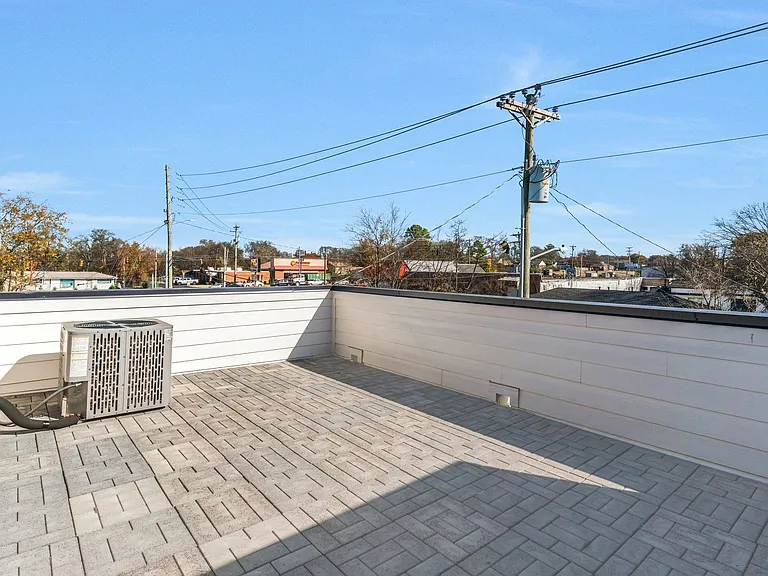 310 Cedar St — Photo 27
