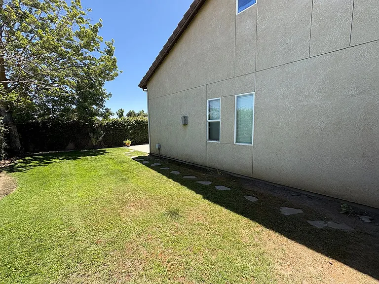 3310 N Tilden Ct — Photo 5