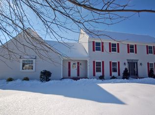 2 Olden Dr, Flemington, NJ 08822