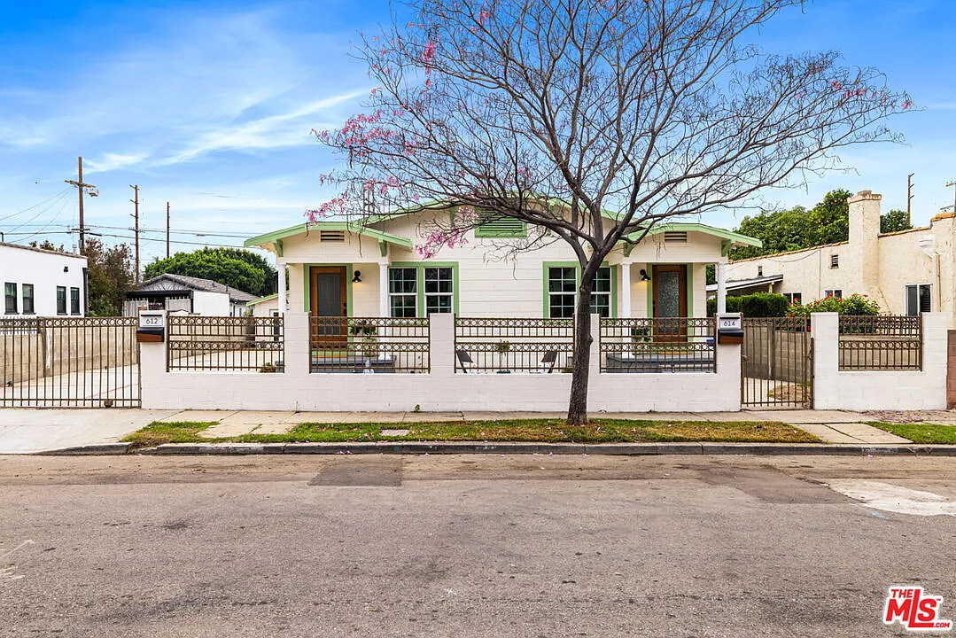 2 bed, 1.0 bath, 714 sqft, $3,250 — Photo 3