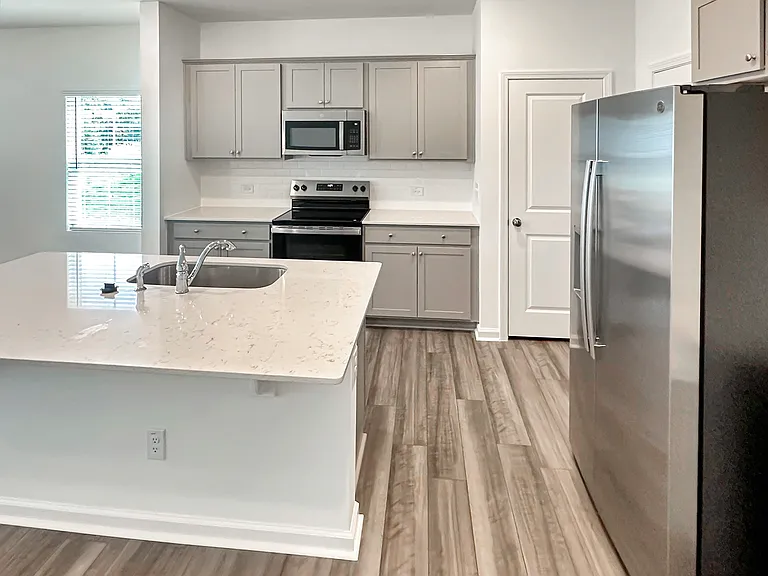 515 Fran Dr — Photo 8