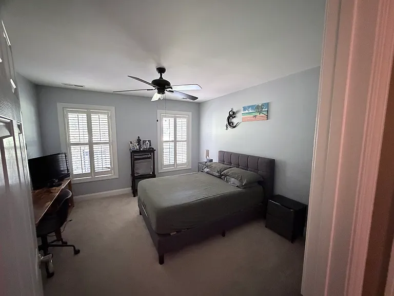 90 Old Spring Ct — Photo 16
