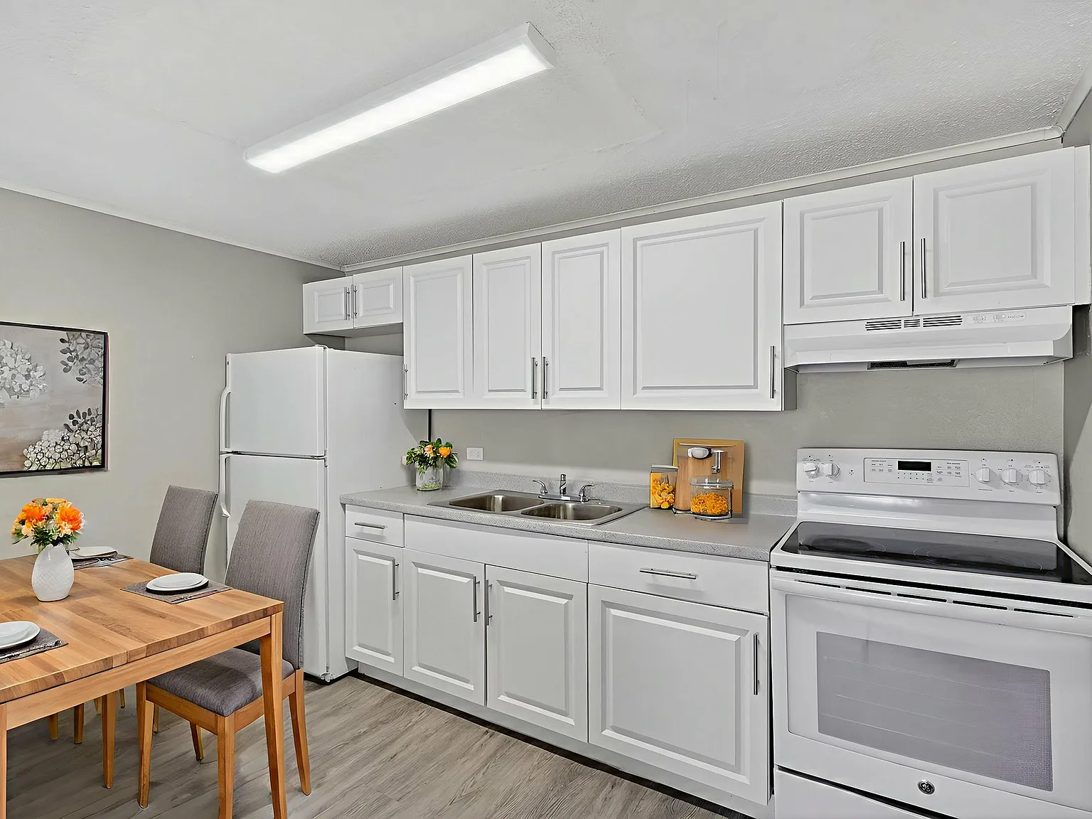 Heronwood Apartments — Photo 3